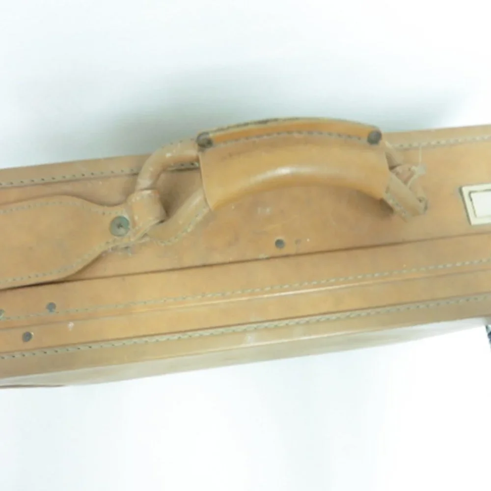 Hartmann briefcase saddle brown leather attache brass locks vintage 18